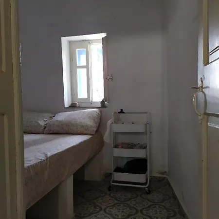 Stone House In Kathlikaros *