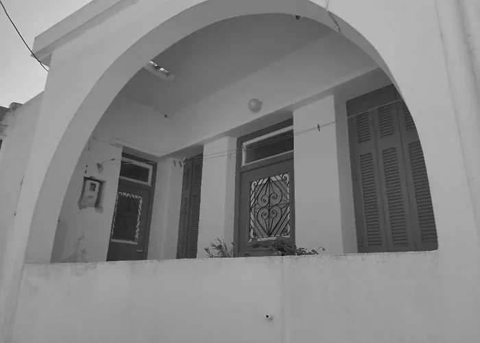 Stone House In Kathlikaros